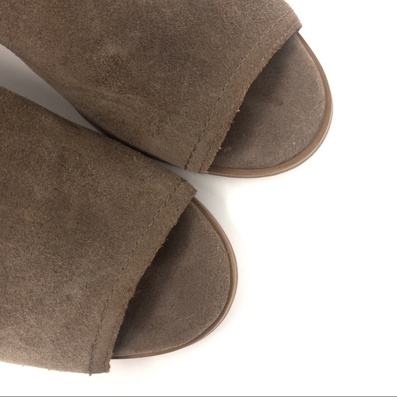 Lucky Brand Haryson Peep Toe Suede Ankle Boots Taupe Brown Block Heel 8 - Picture 6 of 8